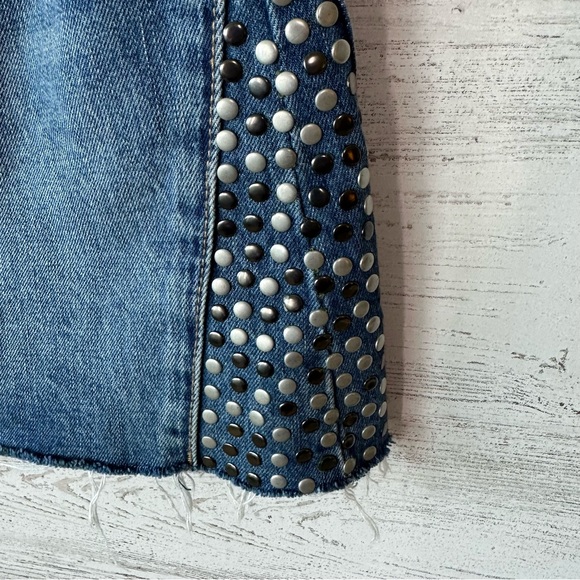 BLANK NYC Way Back When Studded Cut Off Denim Mini Skirt 27 - Picture 8 of 12